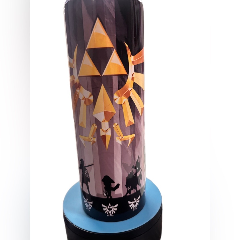 Legend of Zelda Triforce Decorative Tumbler - Gold & Black keep yourdrinks cold
